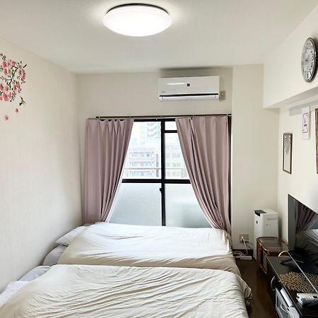 駅南うちやまビル1 Apartment Фукуока Екстериор снимка